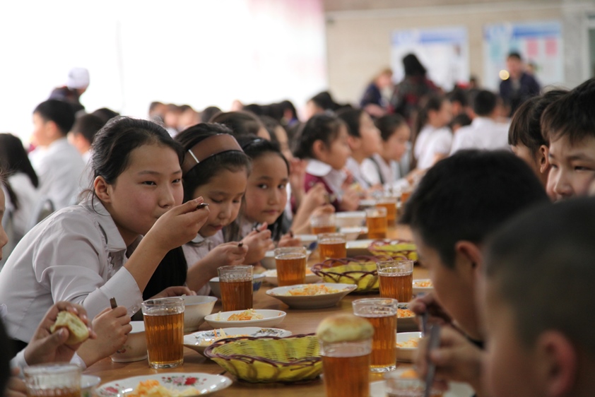 Разрабатываются новые модели питания для городских школ Кыргызстана при поддержке Российской Федерации