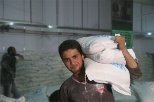 ВПП ООН впервые с апреля смогла доставить помощь жителям четырех осажденных сирийских городов