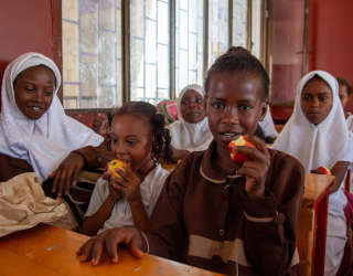 Школа Ахмеда бин Ханбала в Дар-Сааде, Аден. Фото: ВПП ООН/Аннабель Симингтон 
