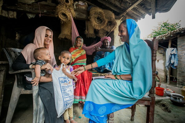 Великобритания выделяет £4,49 миллиона, чтобы помочь непальским семьям справиться с COVID-19 и отсутствием продовольственной безопасности