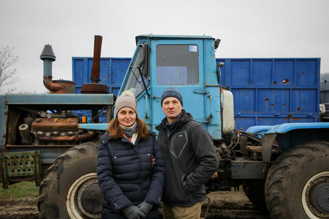 Война в Украине: как проект по разминированию дает надежду фермерам два года спустя
