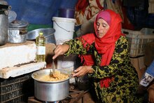 Европейский Союз помогает ВПП предоставить продовольственную помощь пострадавшим от конфликта семьям в Сирии