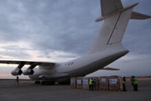 Воздушные перевозки ВПП ООН в северной Сирии для помощи нуждающимся