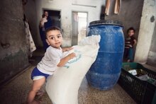 ВПП ООН распределяет продовольствие во время прекращения огня в секторе Газа