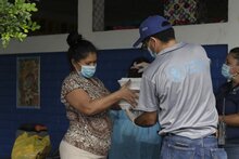 Распределение продовольствия в Сальвадоре - ВПП / Дэвид Фернандес